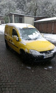 Auto schnee